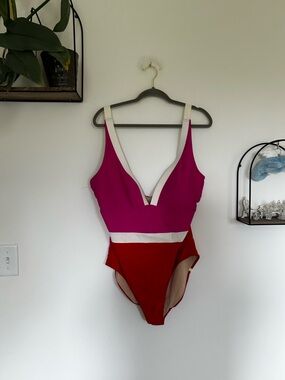 Summersalt Pink White Red Striped One Piece Plus Size Swimsuit Bathing Suit 18